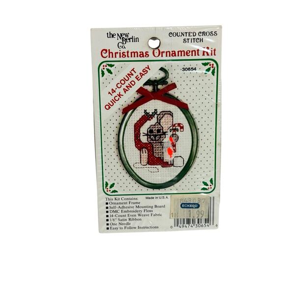 Vtg New Berlin Co Counted Cross Stitch Christmas Ornament Kit Mouse - Picture 1 of 4